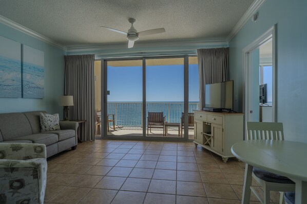 Living and master on the Gulf of America!