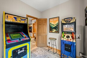 Spielezimmer