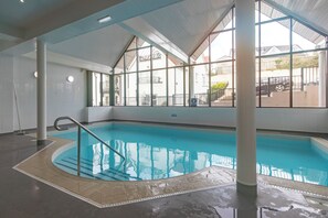 Swimming Pool, Sea Views, Gym, Tenby