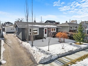 Exterior of the Blackfalds Bungalow & surrounding neighbourhood - right in the heart of Blackfalds, Alberta.