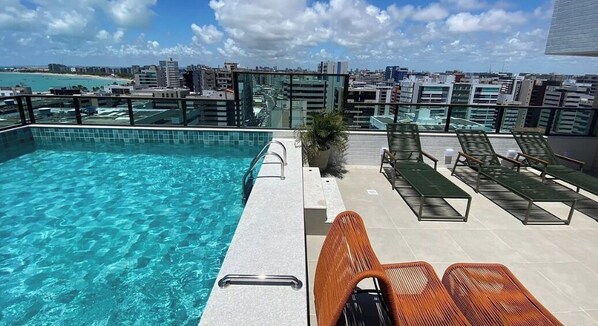 Rooftop pool