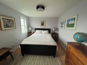 Second bedroom with queen bed.