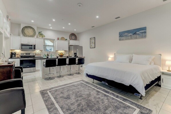 Welcome to the LUX Beach Studio