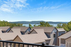 Balcony View - Table Rock Lake