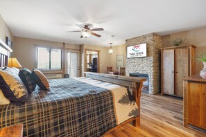 King Bed, Cable TV, Fireplace, Covered Deck, Galley Kitchen