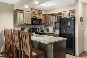 Full Kitchen
