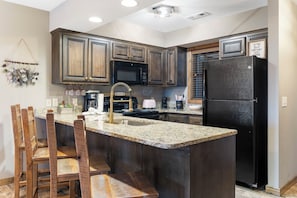 Full Kitchen