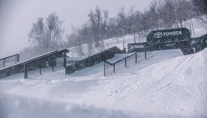 Sci e sport sulla neve