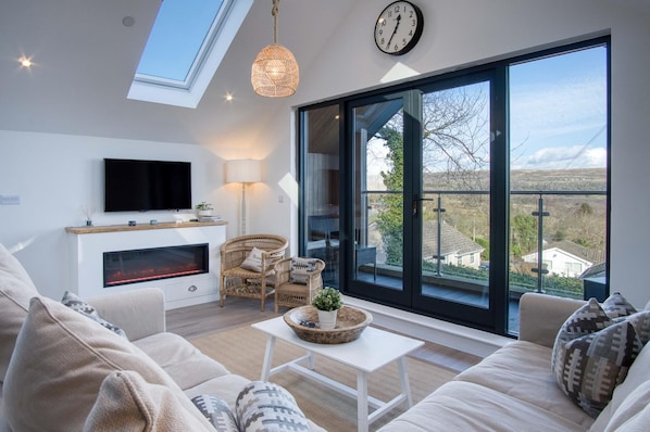 Ty Florence - 3 Bedroom Cottage - Bayview Oxwich (6509)
