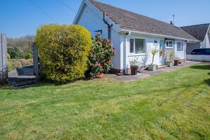 The Willows - 2 Bedroom Cottage - Oxwich (6949)