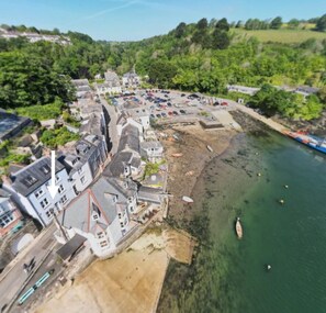 Aerial photo showing the position of The Slipway Suite apartment 