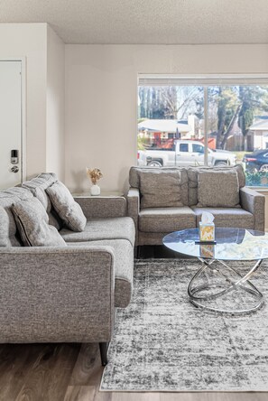 Cozy and relaxing Living room