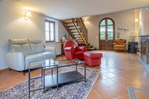 Autumn, Living Room, Spring, Summer