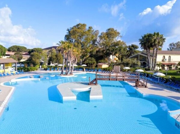 Autumn, Pool, Spring, Summer