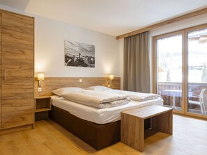 Holz, Bett, Schlafzimmer, Hartholz, Bedding, Bettrahmen, Bettdecke, Holzbeize, Holzboden, Suite