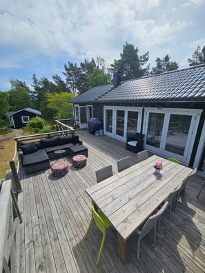 Spacious terrace with barbecue and seating