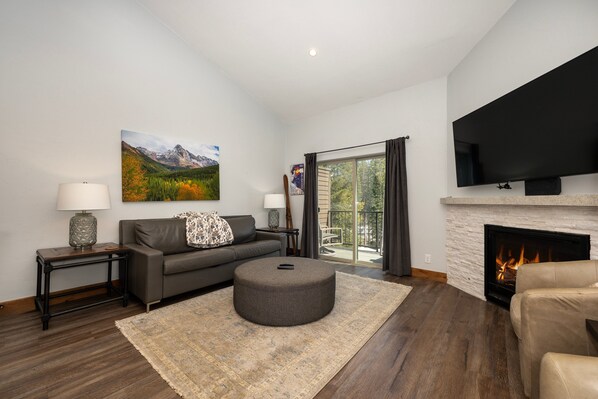 SWP Vasquez Creek #5 living area