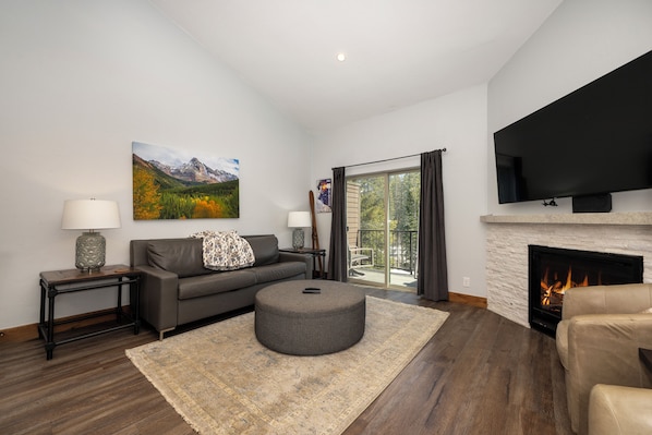 SWP Vasquez Creek #5 living area
