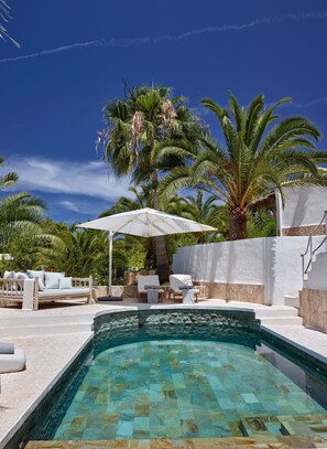 Media Luna Ibiza 2022 CF056204
