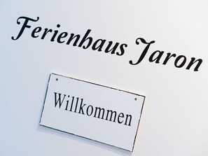 Haus Jaron