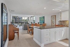 Beachplace 6 205 by FVC