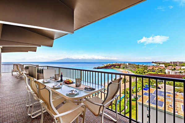 Views of Kaanapali Beach and Black Rock from the wraparound balcony