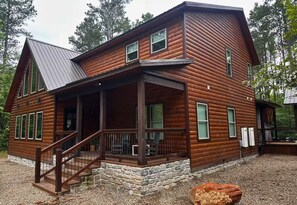 Built with both style and function in mind, this beautiful cabin provides a warm and welcoming escape in the heart of the woods.