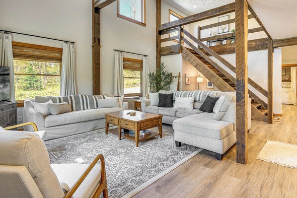 Eden Vacation Rental | 3BR | 2BA | 2,200 Sq Ft | Step-Free Entry