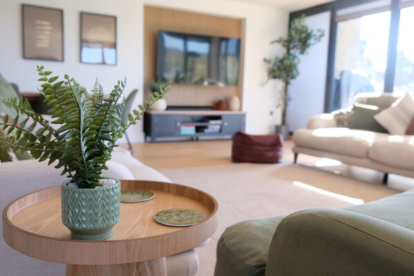 Relax in the lounge