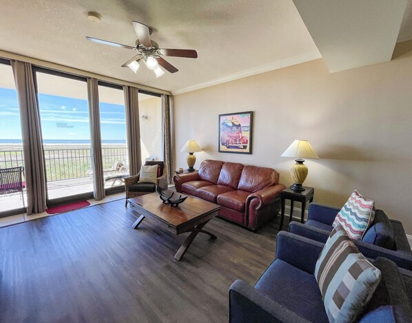 Gulf Front View Living Room 