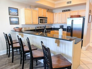 Kitchen Bar