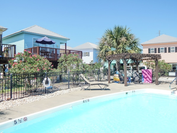 Complex Pool