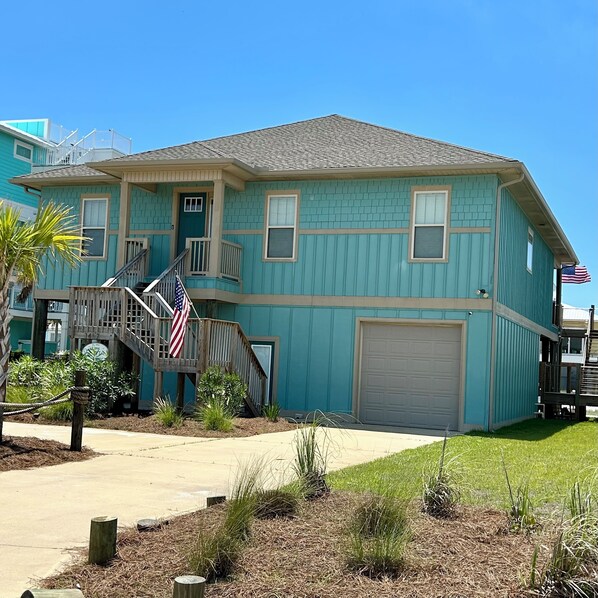 Welcome to Once Upon A Tide located in beautiful Navarre Beach, Florida