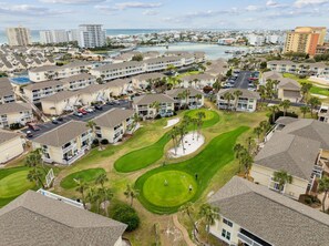 ⛳ 9-Hole Par-3 Golf – Quick, Fun, and Great for All Ages! 🏌️‍♂️