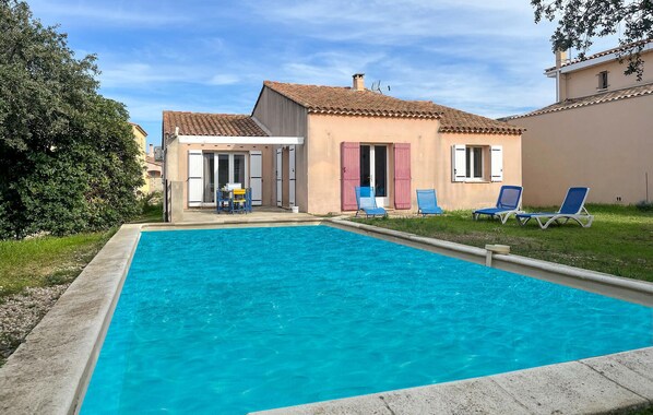 pool