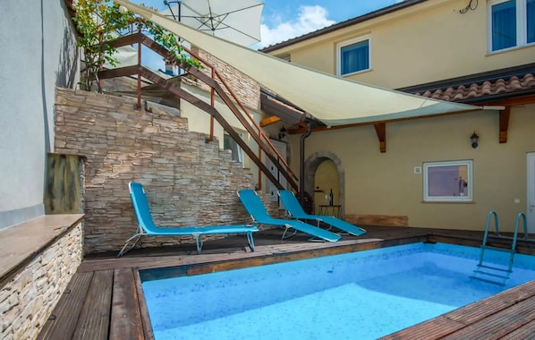 pool
