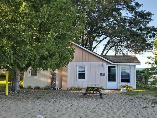 Beachfront Hideaway (1)