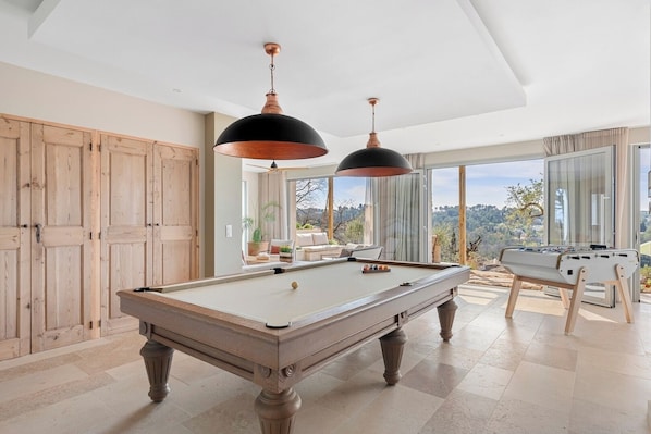 Game room