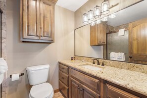 King Suite Bathroom