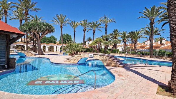 Communal swimming pool