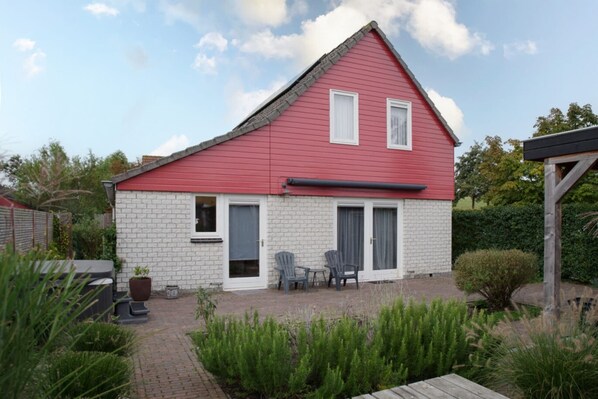 Holiday Home Exterior [summer]