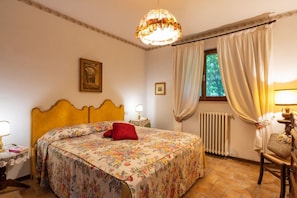 Furniture, Bed, Bedroom, Interior Design, Bedding, Bed Sheet, Linens, Room, Textile, Bed Frame
