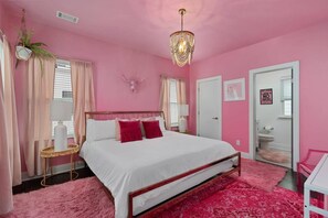 Third Level: King Bedroom w/en suite Full Bathroom