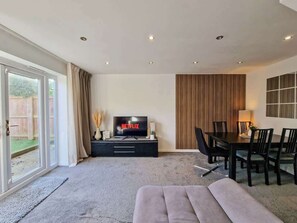 Watch your favourite film or TV show through our Smart Tv