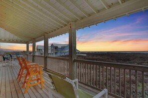 The best seat in the house is right on the deck!