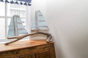 Window seat