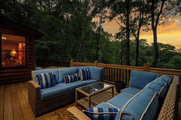 Deer Haven - Entry Level Mountain View Seating