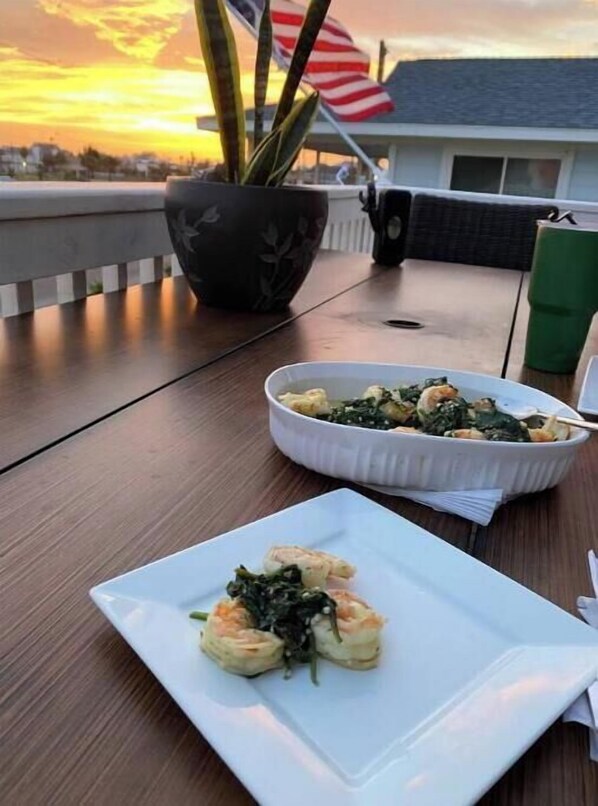 Outdoor dining