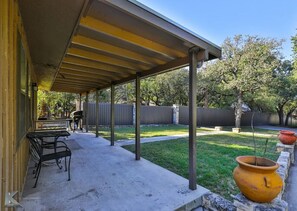 Outdoor dining