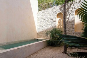 private pool